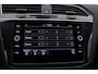 Volkswagen Tiguan 1.5 TSI R-Line 150pk DSG Automaat, Trekhaak, Adaptive cruise control, Head-up display, 360 camera, Navigatie, App-connect, Elektrische achterklep