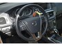 Volvo V40 Cross Country T3 Polar+ Luxury Amber Licht interieur | Panoramadak | HarmanKardon Premium Sound | Achterruitrijcamera | KeyLess | Stoelverwarming | Navigatiesysteem | Extra getint glas achter | 18'' lichtmetalen velgen