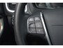 Volvo V40 Cross Country T3 Polar+ Luxury Amber Licht interieur | Panoramadak | HarmanKardon Premium Sound | Achterruitrijcamera | KeyLess | Stoelverwarming | Navigatiesysteem | Extra getint glas achter | 18'' lichtmetalen velgen