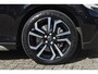 Volvo V40 Cross Country T3 Polar+ Luxury Amber Licht interieur | Panoramadak | HarmanKardon Premium Sound | Achterruitrijcamera | KeyLess | Stoelverwarming | Navigatiesysteem | Extra getint glas achter | 18'' lichtmetalen velgen