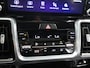 Kia Sorento 1.6 T-GDI Plug-in Hybrid 4WD ExecutiveLine 7p. | Black Edition | Panoramadak | Stoelverwarming voor + achter | Ele. verstelbare stoelen + Geheugen | Navigatie | 360 Camera | DAB | Apple CarPlay/Android Auto | Stoelkoeling | Adaptieve Cruise Control |