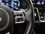 Kia Sorento 1.6 T-GDI Plug-in Hybrid 4WD ExecutiveLine 7p. | Black Edition | Panoramadak | Stoelverwarming voor + achter | Ele. verstelbare stoelen + Geheugen | Navigatie | 360 Camera | DAB | Apple CarPlay/Android Auto | Stoelkoeling | Adaptieve Cruise Control |
