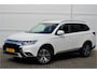 Mitsubishi Outlander 2.0 CVT 2WD LIMITED 7-ZIT | HOGE ZIT | 7 PERSOONS | TREKHAAK 1600KG | NAVI | CAMERA | 18'' LICHTMETAAL |  ALL IN RIJKLAARPRIJS