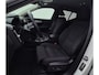 Volvo XC40 1.5 T5 Recharge R-Design Seat Pack - Park Assist Pack - Lighting Pack - Winter Pack - Cruise control adaptief -  Two Tone - Telefoonlader -  19"Licht metaal - Privacy Glass - Intellisafe Pro Pakket