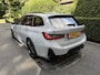 BMW 3-Serie BMW 320i M Sport Edition|Pano |Adapt |H&K |Trek BMW 3-serie 320i M Sport Edition|Pano |Adapt |H&K |Trek |19"