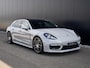Porsche Panamera Sport Turismo 2.9 4 E-Hybrid | Krijt Grijs | Sport Chrono | Elektrisch schuif-/kantel Panorama | SoftClose |