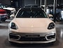 Porsche Panamera Sport Turismo 2.9 4 E-Hybrid | Krijt Grijs | Sport Chrono | Elektrisch schuif-/kantel Panorama | SoftClose |