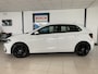 Volkswagen Polo 1.0 TSI Life automaat 5 Drs Carplay /Stoelverwarming / Navigatie / Cruise controle