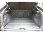 Volvo EC40 Single Motor Ext. Range 82 kWh Ultra Europa Black Edition | 20" Lichtmetalen velgen Black | Panoramadak | Microtech/Nubuck Stoelen| Verwarmbare voorstoelen+stuurwiel | Achterbank Verwarmd | Elektrisch bedienbare voorstoelen | 360 graden camera | Premium Audio by Harman Kardon | Warmtepomp | Adaptieve Cruise Control | Extra Getint Glas Achter|