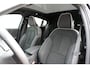 Volvo EC40 Single Motor Ext. Range 82 kWh Ultra Europa Black Edition | 20" Lichtmetalen velgen Black | Panoramadak | Microtech/Nubuck Stoelen| Verwarmbare voorstoelen+stuurwiel | Achterbank Verwarmd | Elektrisch bedienbare voorstoelen | 360 graden camera | Premium Audio by Harman Kardon | Warmtepomp | Adaptieve Cruise Control | Extra Getint Glas Achter|