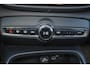 Volvo EX40 Extended Range Ultra 82 kWh - Panorama/schuifdak - IntelliSafe Assist & Surround - 360º Camera - Harman/Kardon audio - Verwarmde voorstoelen, stuur & achterbank - Parkeersensoren voor & achter - Elektr. bedienb. voorstoelen met geheugen links - Draadloze tel. lader - Warmtepomp - Extra getint glas - 19' LMV