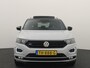 Volkswagen T-Roc 1.5 TSI Sport R-LINE / AUTOMAAT / NWE D-RIEM / PANORAMADAK / TREKHAAK / FULL LED / CAMERA / CARPLAY / ACC / NL-AUTO