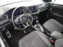 Volkswagen T-Roc 1.5 TSI Sport R-LINE / AUTOMAAT / NWE D-RIEM / PANORAMADAK / TREKHAAK / FULL LED / CAMERA / CARPLAY / ACC / NL-AUTO