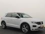 Volkswagen T-Roc 1.5 TSI Sport R-LINE / AUTOMAAT / NWE D-RIEM / PANORAMADAK / TREKHAAK / FULL LED / CAMERA / CARPLAY / ACC / NL-AUTO