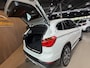BMW X1 sDrive20i Executive M-PAKKET AUTOMAAT | LEDER | NAVIGATIE |