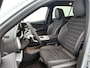 Mercedes-Benz GLC 250 Business Solution AMG 85 kWh | Plus pakket | Nightpakket | Sportstoelen pakket | Trekhaak | Panoramisch dak | 21” Y-spaak lichtmetalen AMG-velgen | Massagefunctie | URBAN GUARD |