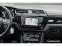 Volkswagen Touran 2.0Tdi 150Pk DSG6 | 7-Persoons | Highline | Achteruitrijcamera | Trekhaak | 17''