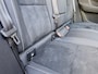 Volvo XC40 Recharge Pro is een luxe, volledig elektrische uitvoering van de populaire compacte SUV. Dit uitgeruste Pro-model biedt extra opties zoals een panoramadak, een 360-graden camera, stuurverwarming en geavanceerde led-verlichting.