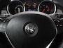 Alfa Romeo Giulietta 1.6 JTDm Super Veloce | Automaat | Stoelverwarming | Sportstoelen | PDC | Alcantara | Bluetooth | Climate control