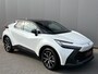 Toyota C-HR / C-HR+ 1.8 Hybrid 140PK First Edition Bi-Tone/Winter-pack/Gr.-navigatie/Elektr.klep/Camera/Adapt.-cruise