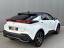 Toyota C-HR / C-HR+ 1.8 Hybrid 140PK First Edition Bi-Tone/Winter-pack/Gr.-navigatie/Elektr.klep/Camera/Adapt.-cruise
