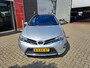 Toyota Auris 1.8 Hybrid Lease Pro PANO CRUISE CONTROL NAVIGATIE STOELVERWARMING DEALER OND.