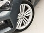 Skoda Scala 1.0 TSI Sport Automaat (VIRTUAL COCKPIT, APPLE CARPLAY, GROOT NAVI, CLIMATE, STOELVERWARMING, SPORTSTOELEN, PARKEERSENSOREN, LED KOPLAMPEN, NIEUWSTAAT)