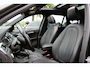 BMW X1 sDrive18i / Panoramadak / Leder / Parkeerhulp V+A / Navigatie / 17'' / Stoelverwarming / Cruise Control