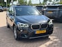 BMW X1 sDrive18i / Panoramadak / Leder / Parkeerhulp V+A / Navigatie / 17'' / Stoelverwarming / Cruise Control