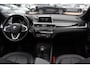 BMW X1 sDrive18i / Panoramadak / Leder / Parkeerhulp V+A / Navigatie / 17'' / Stoelverwarming / Cruise Control