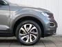 Volkswagen T-Roc 1.5 TSI Active 150 Pk Automaat Navi / Schuifdak / Trekhaak / Camera / Apple Carplay