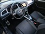 Volkswagen T-Roc 1.5 TSI Active 150 Pk Automaat Navi / Schuifdak / Trekhaak / Camera / Apple Carplay