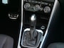 Volkswagen T-Roc 1.5 TSI Active 150 Pk Automaat Navi / Schuifdak / Trekhaak / Camera / Apple Carplay