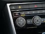 Volkswagen T-Roc 1.5 TSI Active 150 Pk Automaat Navi / Schuifdak / Trekhaak / Camera / Apple Carplay