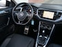 Volkswagen T-Roc 1.5 TSI Active 150 Pk Automaat Navi / Schuifdak / Trekhaak / Camera / Apple Carplay
