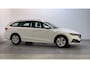 Skoda Octavia Combi 1.0 TSI 110pk Ambition Navigatie Trekhaak Parkeersensoren App-Connect DAB+