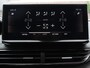 Peugeot 5008 1.2 PureTech GT Black Pack 7persoons Climate control Adaptive cruise control Achteruitrij camera Verwarmde voorstoelen Keyless Navigatie LED Apple Carplay/ Android Auto
