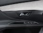 Peugeot 5008 1.2 PureTech GT Black Pack 7persoons Climate control Adaptive cruise control Achteruitrij camera Verwarmde voorstoelen Keyless Navigatie LED Apple Carplay/ Android Auto