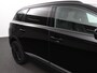 Peugeot 5008 1.2 PureTech GT Black Pack 7persoons Climate control Adaptive cruise control Achteruitrij camera Verwarmde voorstoelen Keyless Navigatie LED Apple Carplay/ Android Auto