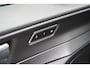 Lynk & Co 01 1.5 | Zwart optiek | 360 camera | Panoramadak | Navigatie | Memory | Apple CarPlay