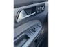 Volkswagen Touran 1.4 TSI Highline AUTOMAAT - SCOOTMOBIEL LIFT - ERGONOMISCHE BESTUURDERSSTOEL - TREKHAAK - CAMERA - NAVI - ECC - STOELVERWARMING - PDC - CRUISE CONTROLE - APK T/M 02-07-2027 -