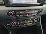 Kia Niro Hybrid 1.6 GDi DynamicLine | Trekhaak | Camera | Navi | 4 seiz. banden | Half leer | 100% dealer onderh.