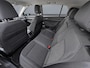 Volkswagen Golf 1.5 eTSI Style DSG Automaat / Stoel verwarming / achteruitrij camera / Velours bekleding / 17'' LMV HAL