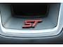 Ford Explorer 3.0 V6 EcoBoost PHEV ST-Line | Incl. 12 maanden garantie | 7-persoons | Trekhaak | Stoel/stuur verwarming | Stoelventilatie | Adaptieve cruise control | Climate control | Apple carplay/Android auto | Memory seat | Schuif/kantel dak |