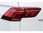 Volkswagen Tiguan 1.4 TSI eHybrid R-Line Business+ | Incl. 12 maanden garantie | SOH 92% | Stoel/stuurverwarming | Parkeercamera | Wegklapbare trekhaak | DAB radio | Apple carplay/Android auto | 100% dealer onderhouden |