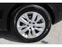 Peugeot 3008 1.2 PureTech Active Avantage | Incl. 12 maanden garantie | Nieuwe distributieriem + beurt | Apple carplay/Android auto | Trekhaak afneembaar | Cruise control | Parkeercamera | Navigatie | Climate control | DAB radio | 100% onderhouden |