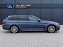 BMW 5-Serie Touring 530e xDrive M-sport | Incl. 12 maanden garantie | SOH 95% | Assisted driving | Uitklapbare trekhaak | 360° camera | Apple carplay/Android auto | Stoelverwarming voor + achter | Memory zetel | Harman/Kardon audio |