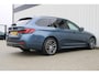 BMW 5-Serie Touring 530e xDrive M-sport | Incl. 12 maanden garantie | Assisted driving | Uitklapbare trekhaak | 360° camera | Apple carplay/Android auto | Stoelverwarming voor + achter | Memory zetel | Harman/Kardon audio |