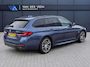 BMW 5-Serie Touring 530e xDrive M-sport | Incl. 12 maanden garantie | SOH 95% | Assisted driving | Uitklapbare trekhaak | 360° camera | Apple carplay/Android auto | Stoelverwarming voor + achter | Memory zetel | Harman/Kardon audio |