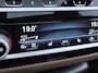 BMW 5-Serie Touring 530e xDrive M-sport | Incl. 12 maanden garantie | SOH 95% | Assisted driving | Uitklapbare trekhaak | 360° camera | Apple carplay/Android auto | Stoelverwarming voor + achter | Memory zetel | Harman/Kardon audio |